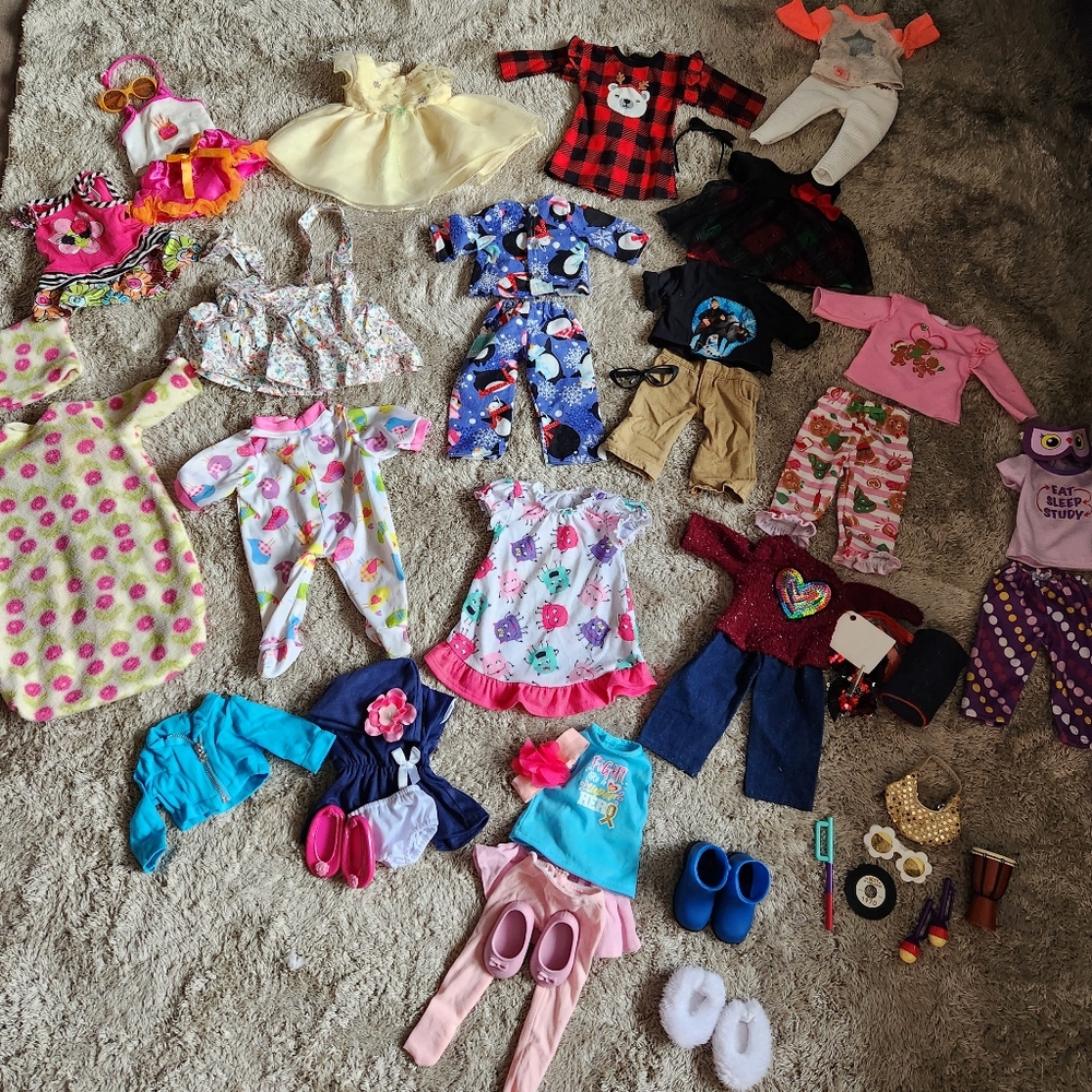 18" doll clothes and accessories